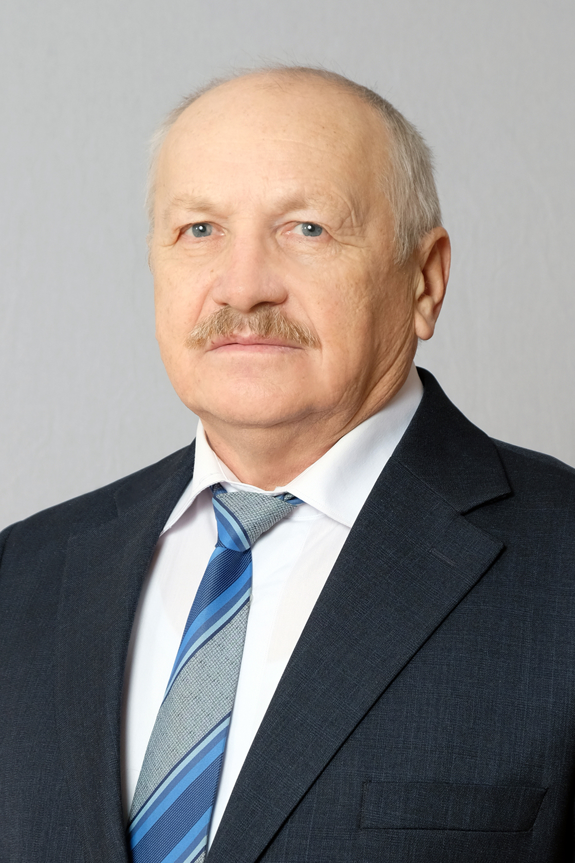 Виниченко Виктор Дмитриевич.